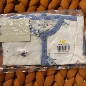 Kyte Baby snap romper in “Beetle” 0-3 months, nwt